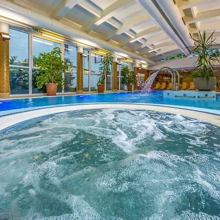 Drava Hotel Thermal Resort Harkany Bagian luar foto